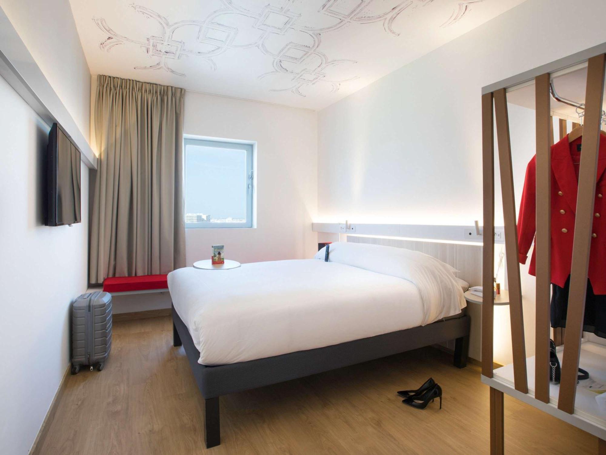 Ibis Abdelmoumen Casa Centre Hotel Casablanca Exterior foto